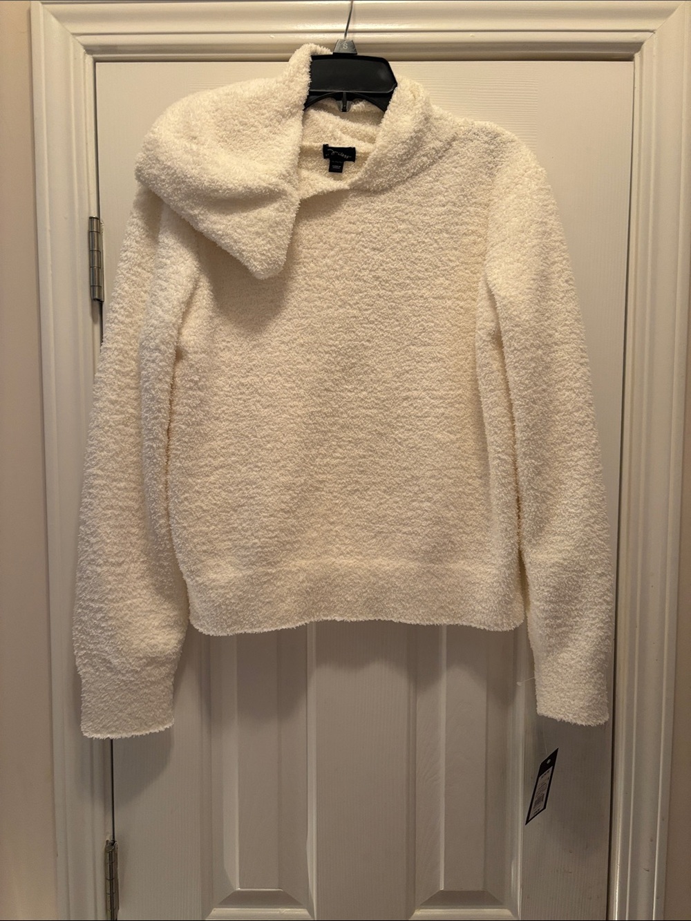 NWT Art Class Cozy Cream Plush Sweater with hood